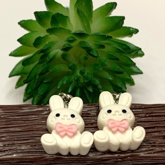 Bunny Earring, Easter Earring, Easter Basket Earring, Bunny Rabbit Earring - Picture 1 of 5